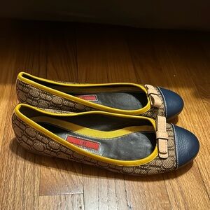 CH Carolina Herrera logo ballerina flats size 39 like new condition